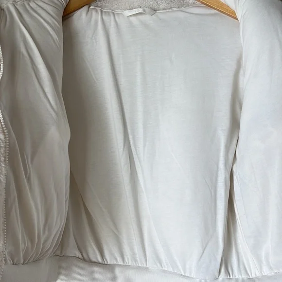 alo white Sherpa jacket - Picture 13 of 13